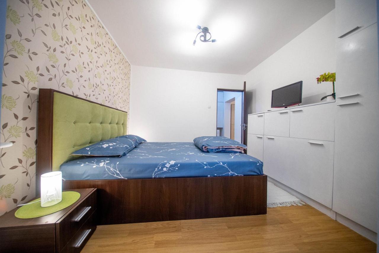 Maria Residence Arad Buitenkant foto